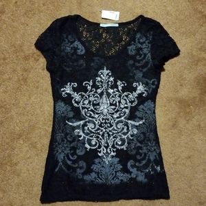 ✴ Maurice's black top